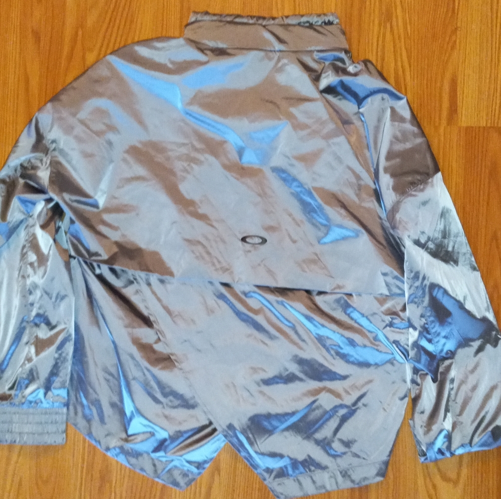 Sz.M Women's Oakley Windbreaker Jacket With Hood - Picture 2 of 8